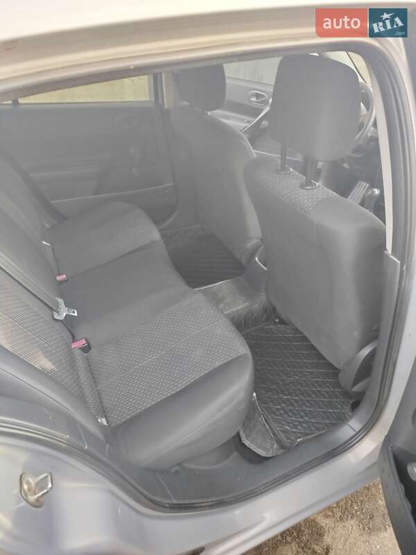 Седан Renault Megane 2005 в Полтаве фото 9 Седан Renault Megane 2005 в Полтаве