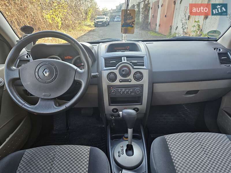 Хэтчбек Renault Megane 2004 в Киеве фото 8 Хэтчбек Renault Megane 2004 в Киеве