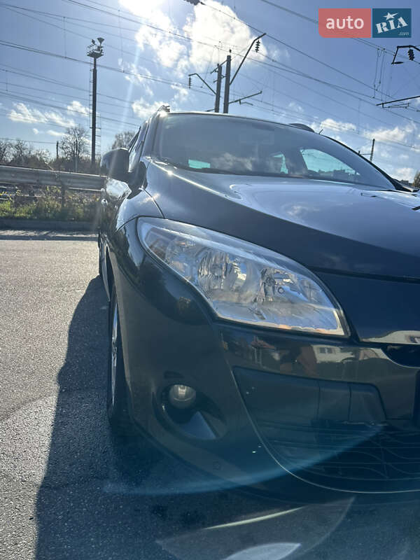 Универсал Renault Megane 2010 в Киеве