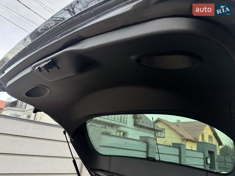 Универсал Renault Megane 2010 в Калуше фото 38 Универсал Renault Megane 2010 в Калуше