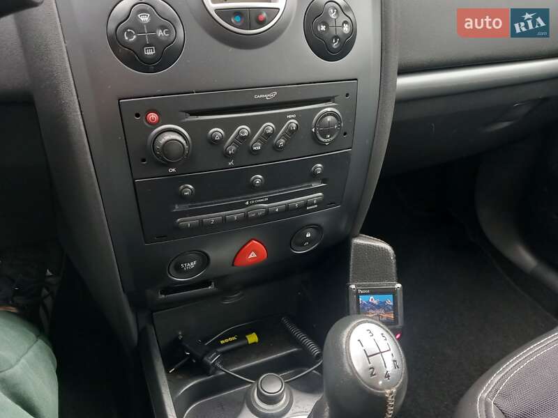 Хэтчбек Renault Megane 2008 в Городке фото 18 Хэтчбек Renault Megane 2008 в Городке