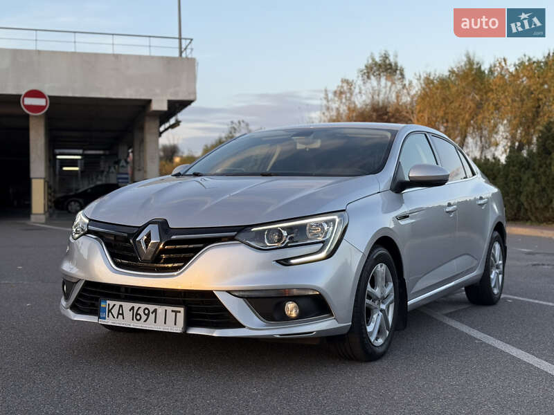 Седан Renault Megane 2018 в Киеве