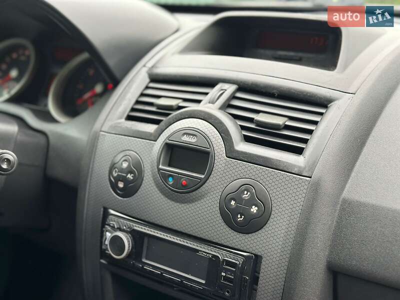 Универсал Renault Megane 2004 в Бучаче фото 32 Универсал Renault Megane 2004 в Бучаче
