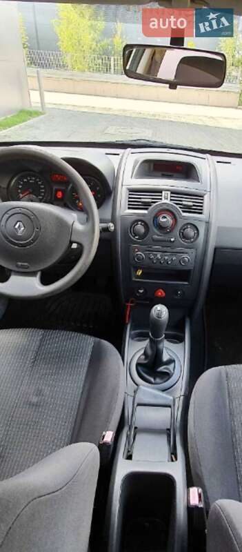 Хэтчбек Renault Megane 2005 в Недригайлове