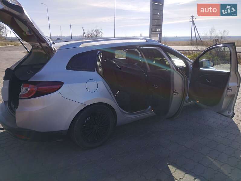 Універсал Renault Megane 2010 в Волочиську