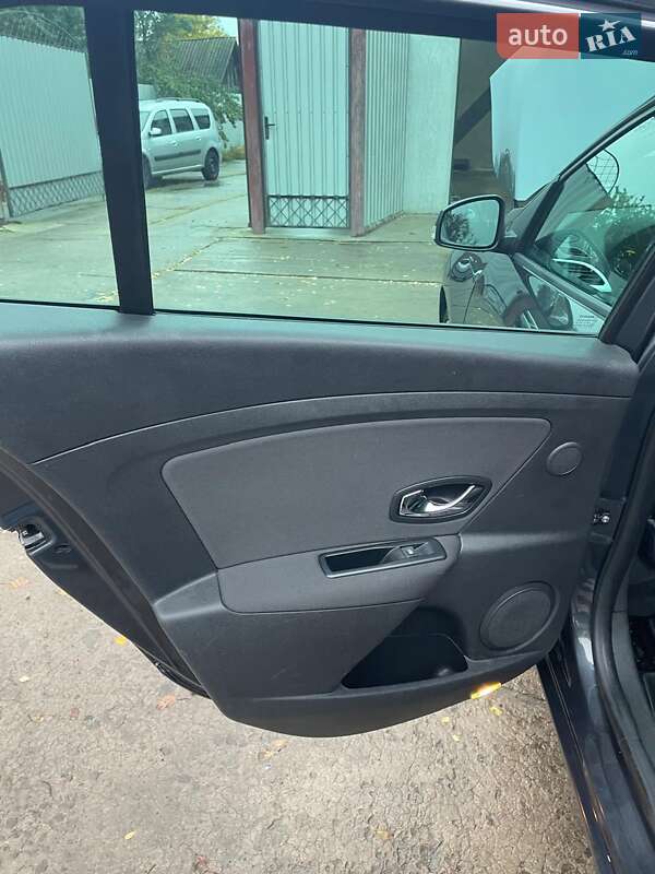 Универсал Renault Megane 2012 в Сумах фото 19 Универсал Renault Megane 2012 в Сумах
