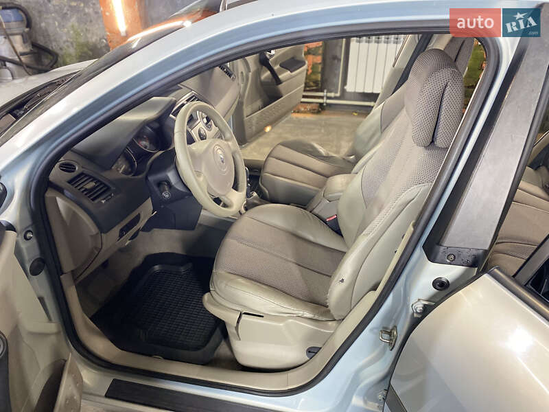 Универсал Renault Megane 2003 в Ровно фото 9 Универсал Renault Megane 2003 в Ровно