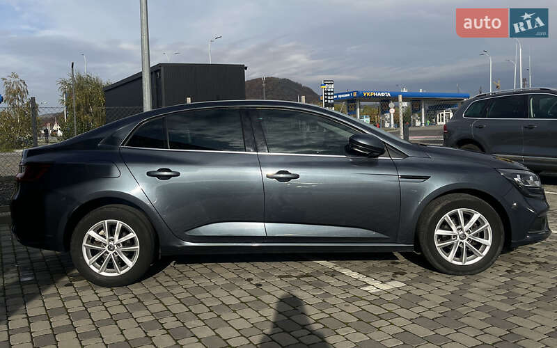 Седан Renault Megane 2017 в Мукачево