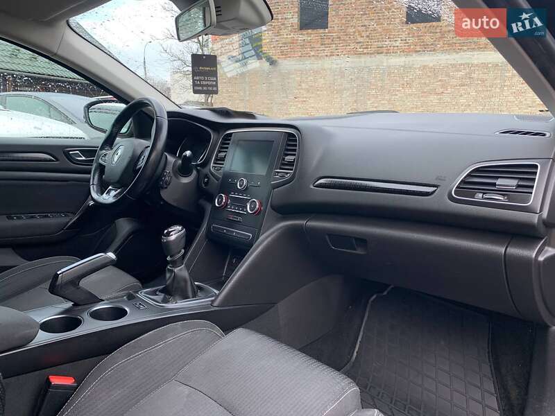 Хэтчбек Renault Megane 2016 в Коломые фото 11 Хэтчбек Renault Megane 2016 в Коломые