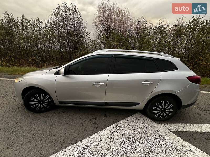 Универсал Renault Megane 2012 в Пустомытах фото 5 Универсал Renault Megane 2012 в Пустомытах