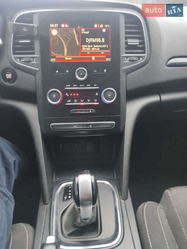 Универсал Renault Megane 2017 в Киеве фото 23 Универсал Renault Megane 2017 в Киеве