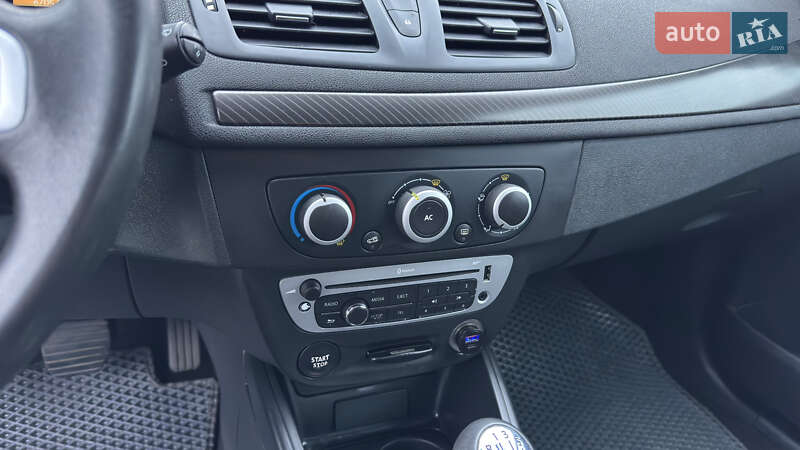 Универсал Renault Megane 2012 в Кременчуге фото 72 Универсал Renault Megane 2012 в Кременчуге