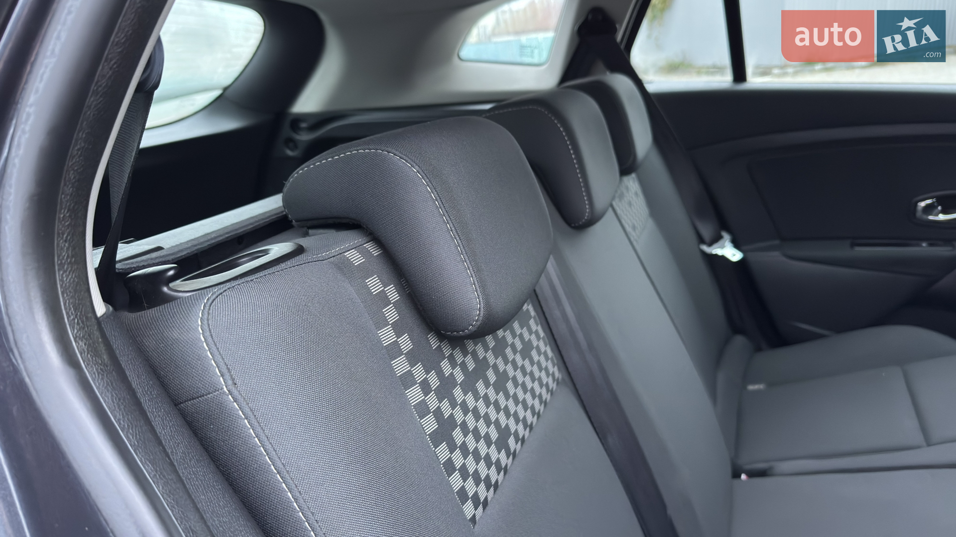 2012 Renault Megane - мініатюра 91