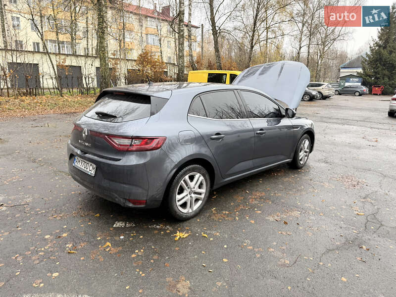 Хэтчбек Renault Megane 2016 в Звягеле фото 3 Хэтчбек Renault Megane 2016 в Звягеле