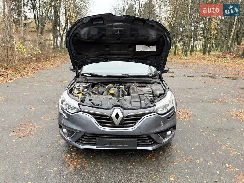 Хэтчбек Renault Megane 2016 в Звягеле фото 5 Хэтчбек Renault Megane 2016 в Звягеле