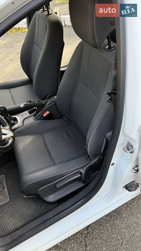 Хэтчбек Renault Megane 2010 в Киеве фото 18 Хэтчбек Renault Megane 2010 в Киеве