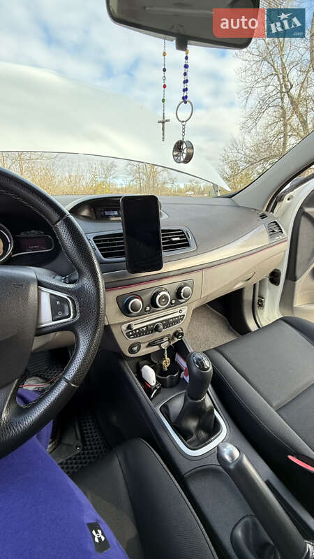 Хэтчбек Renault Megane 2010 в Киеве фото 20 Хэтчбек Renault Megane 2010 в Киеве