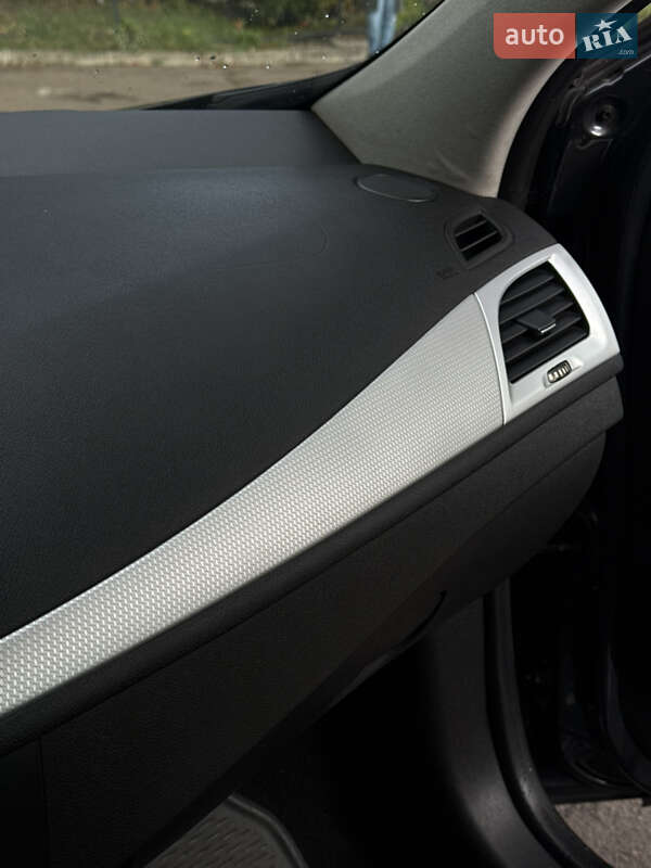 Универсал Renault Megane 2009 в Киеве фото 23 Универсал Renault Megane 2009 в Киеве