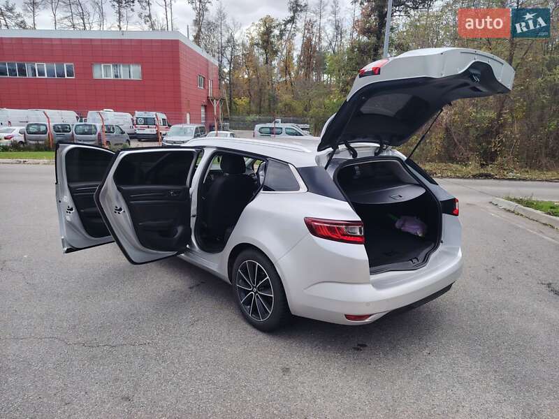 Универсал Renault Megane 2017 в Киеве