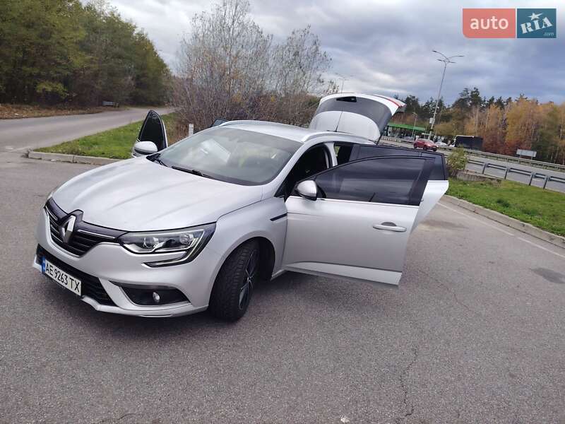 Универсал Renault Megane 2017 в Киеве