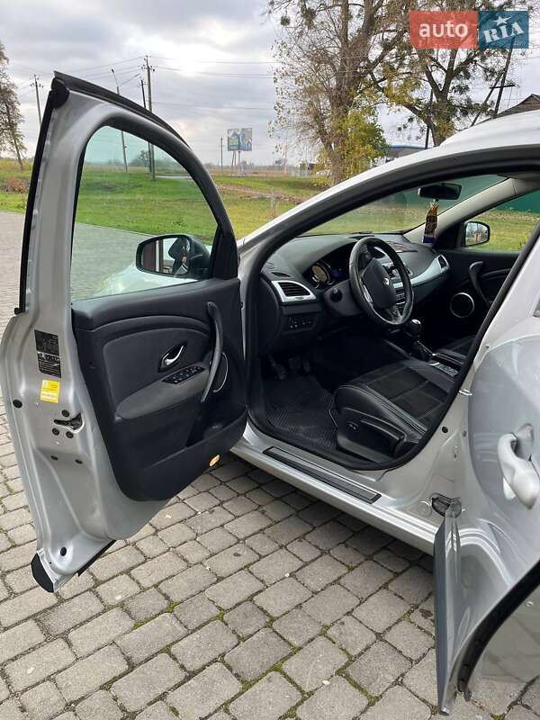 Універсал Renault Megane 2010 в Гадячі