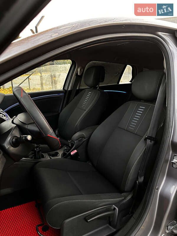 Универсал Renault Megane 2009 в Ровно фото 29 Универсал Renault Megane 2009 в Ровно