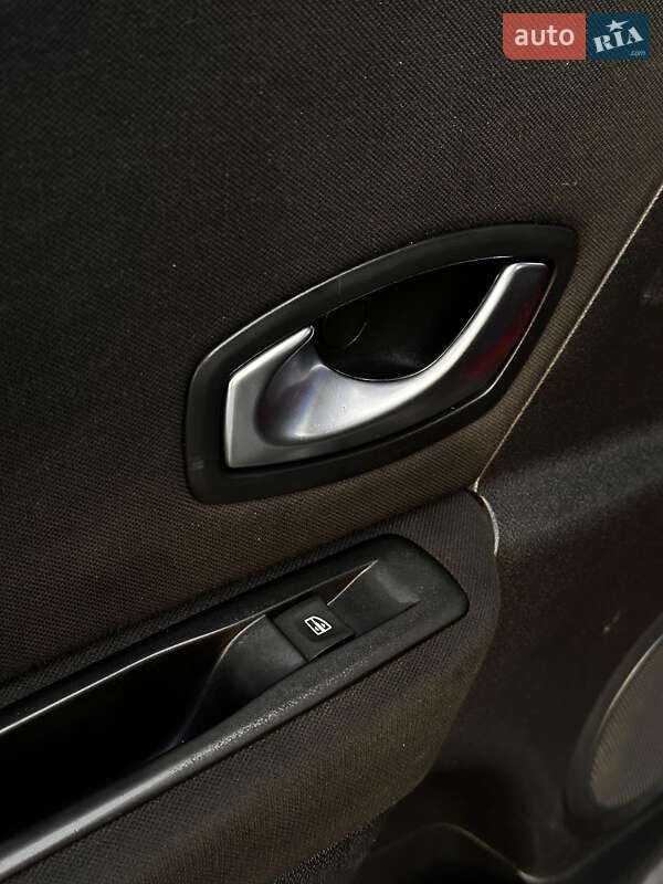 Универсал Renault Megane 2009 в Ровно фото 36 Универсал Renault Megane 2009 в Ровно