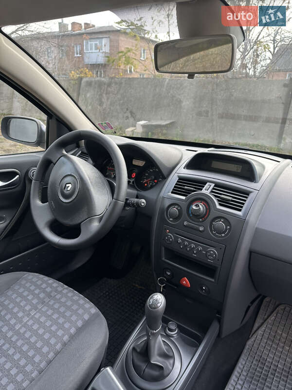 Универсал Renault Megane 2006 в Хороле