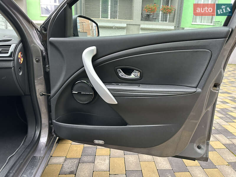 Универсал Renault Megane 2012 в Черновцах фото 11 Универсал Renault Megane 2012 в Черновцах