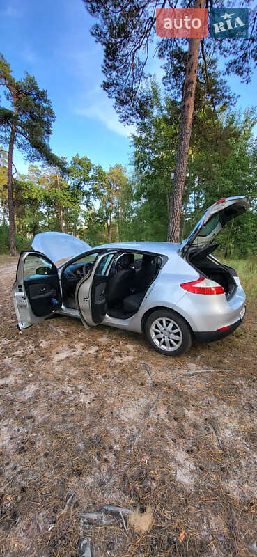 Хетчбек Renault Megane 2010 в Києві фото 6 Хетчбек Renault Megane 2010 в Києві
