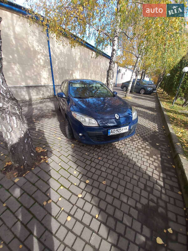 Хэтчбек Renault Megane 2011 в Ужгороде