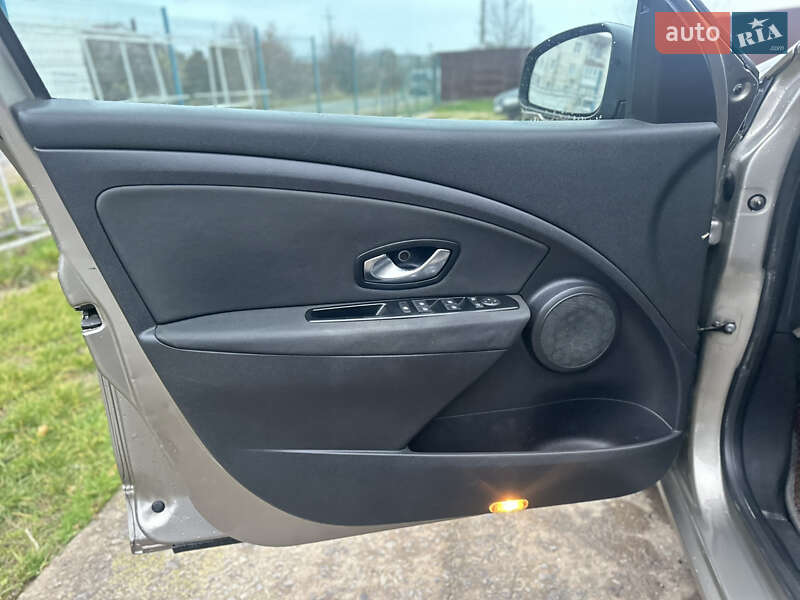 Универсал Renault Megane 2010 в Новой Ушице