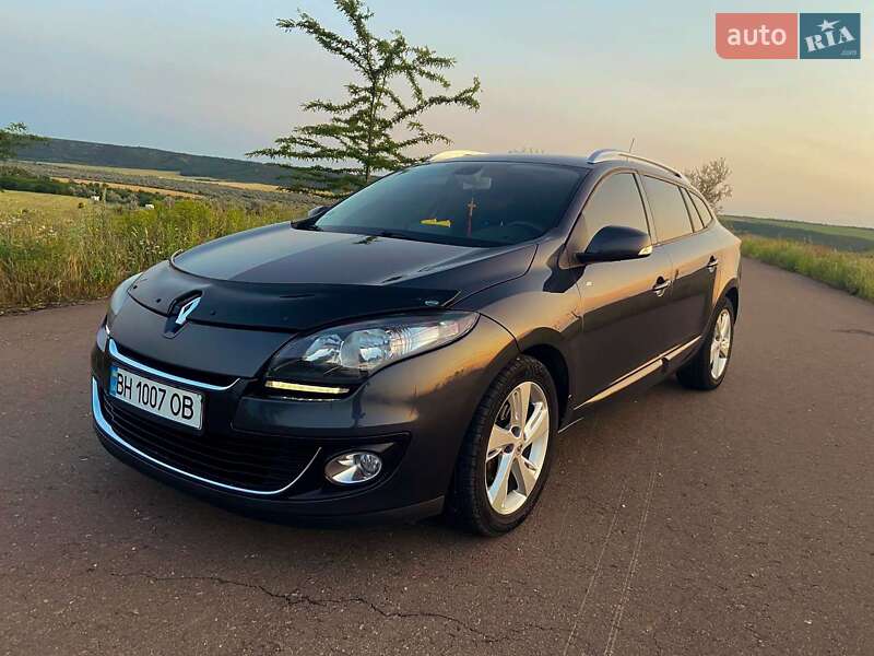 Универсал Renault Megane 2013 в Червонознаменке фото 65 Универсал Renault Megane 2013 в Червонознаменке