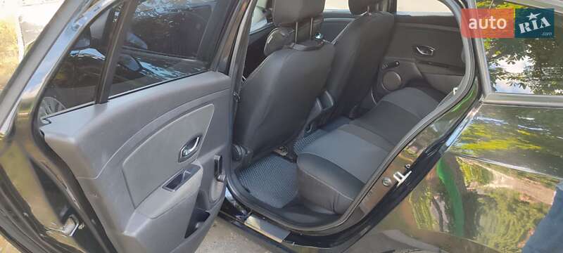 Универсал Renault Megane 2014 в Первомайске фото 14 Универсал Renault Megane 2014 в Первомайске