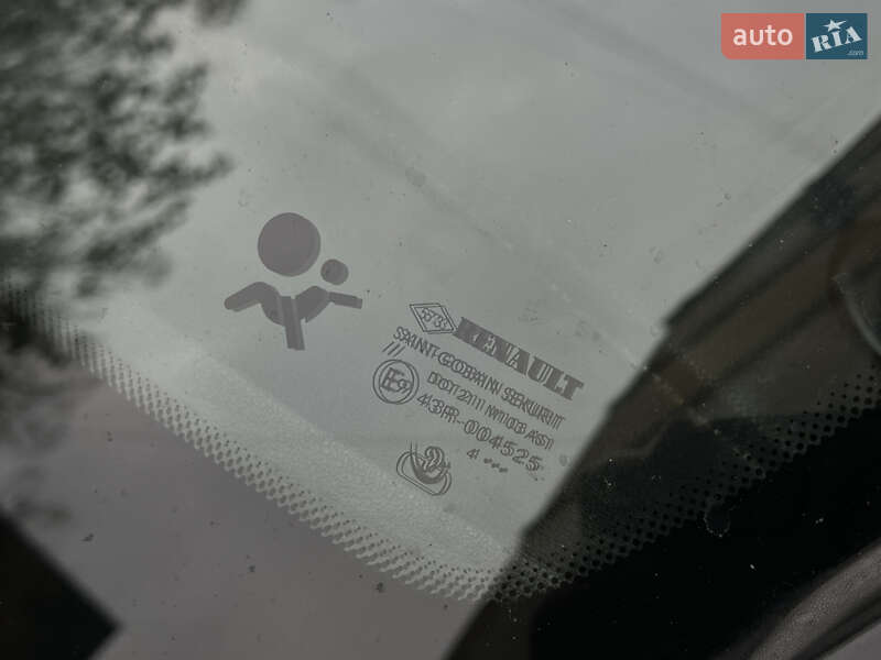 Универсал Renault Megane 2014 в Киеве фото 19 Универсал Renault Megane 2014 в Киеве