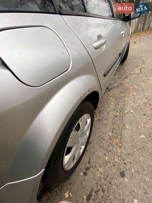 Универсал Renault Megane 2005 в Полтаве фото 16 Универсал Renault Megane 2005 в Полтаве
