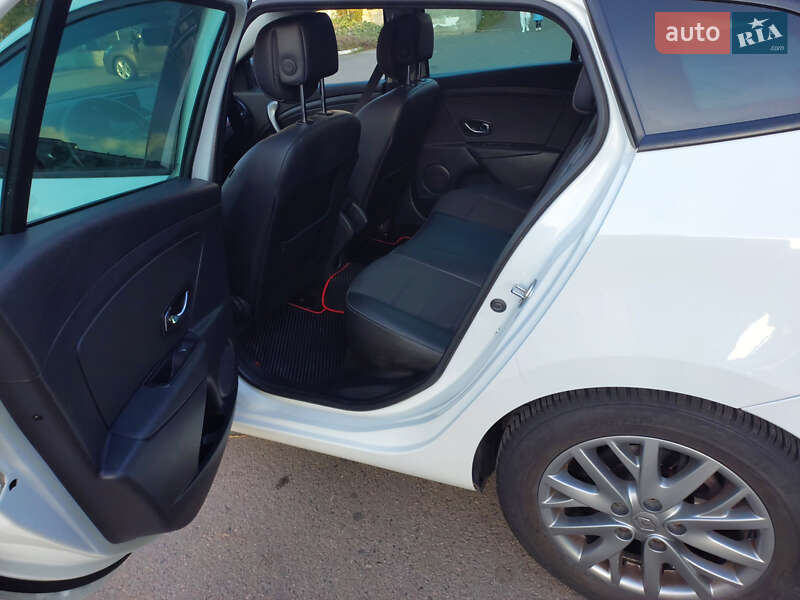 Универсал Renault Megane 2013 в Ровно фото 4 Универсал Renault Megane 2013 в Ровно
