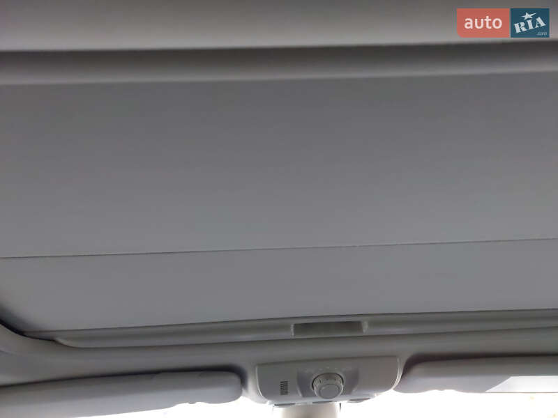 Универсал Renault Megane 2013 в Ровно фото 12 Универсал Renault Megane 2013 в Ровно