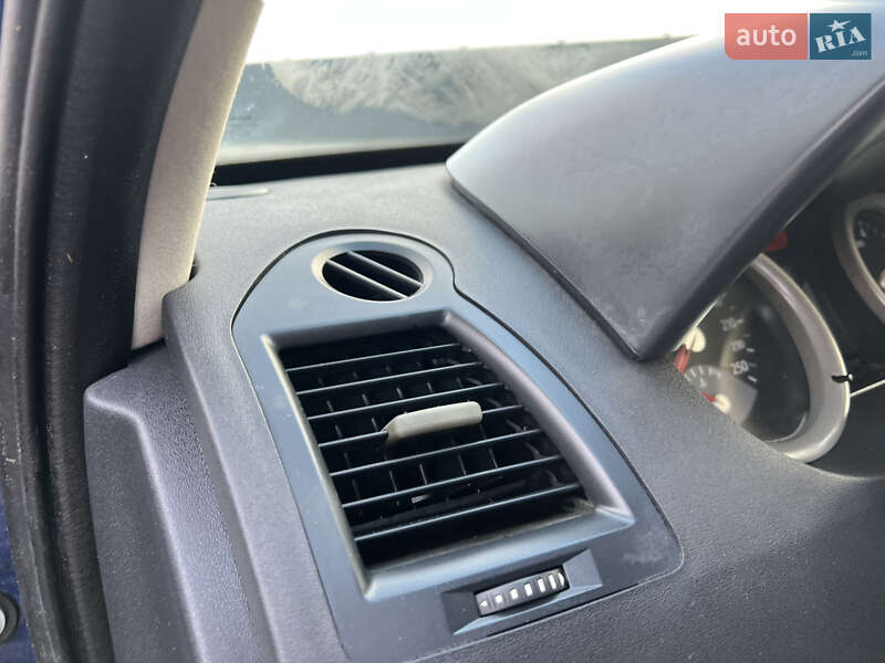 Универсал Renault Megane 2005 в Луцке фото 64 Универсал Renault Megane 2005 в Луцке