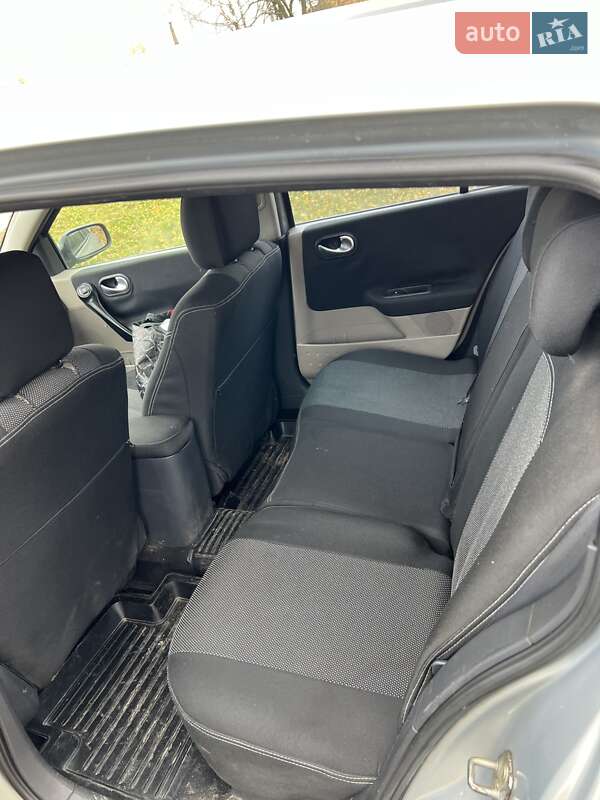 Хэтчбек Renault Megane 2003 в Лебедине