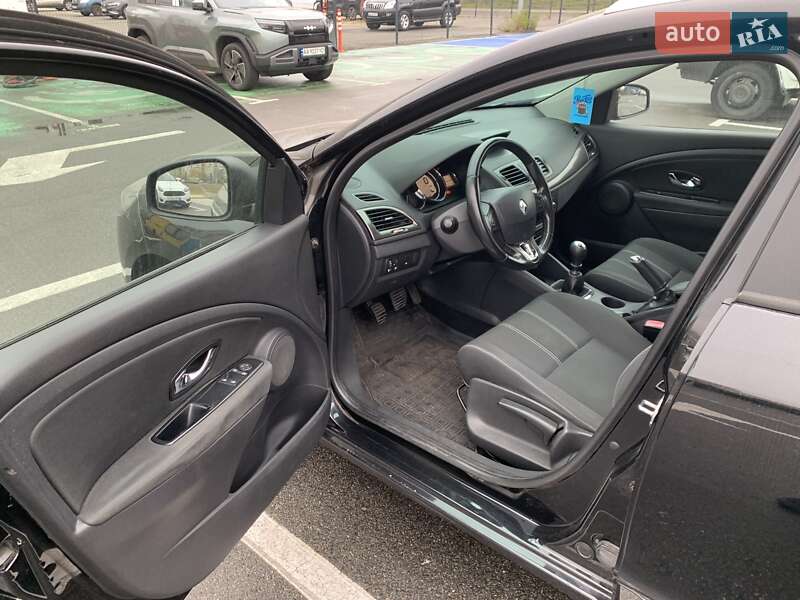 Универсал Renault Megane 2014 в Киеве фото 9 Универсал Renault Megane 2014 в Киеве