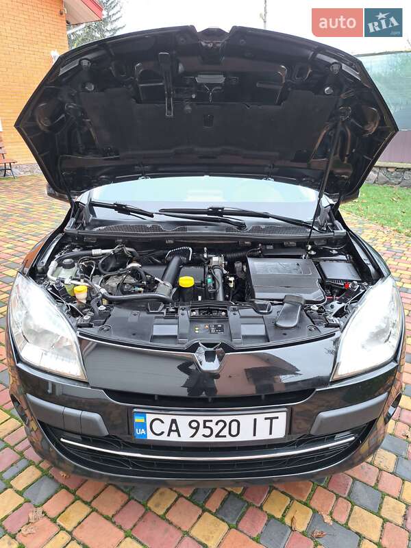 Универсал Renault Megane 2011 в Умани