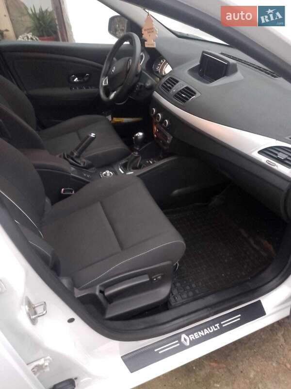 Универсал Renault Megane 2012 в Сумах фото 8 Универсал Renault Megane 2012 в Сумах