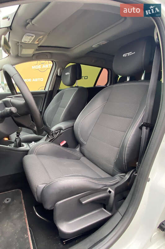 Универсал Renault Megane 2011 в Ровно фото 14 Универсал Renault Megane 2011 в Ровно