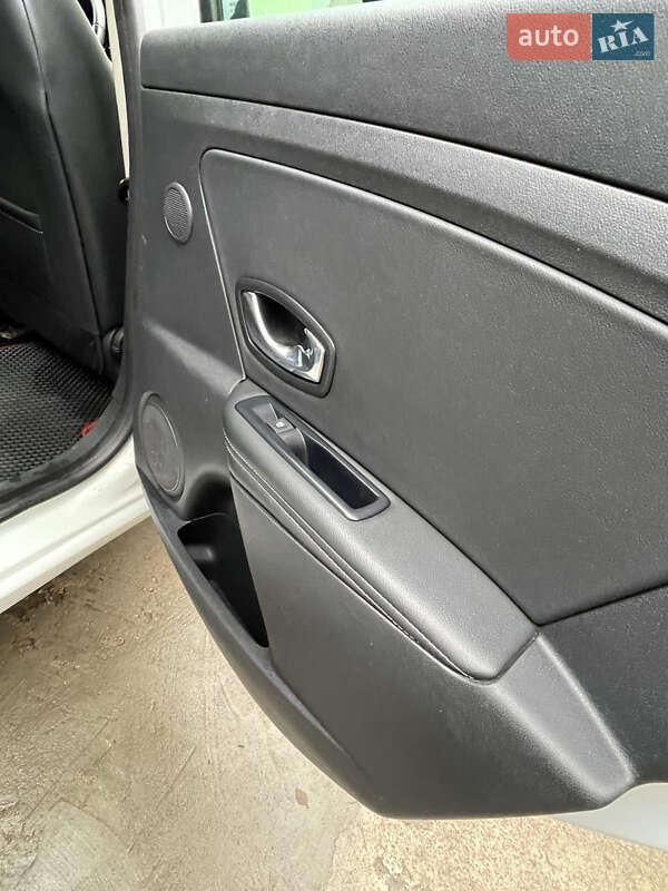 Универсал Renault Megane 2013 в Киеве