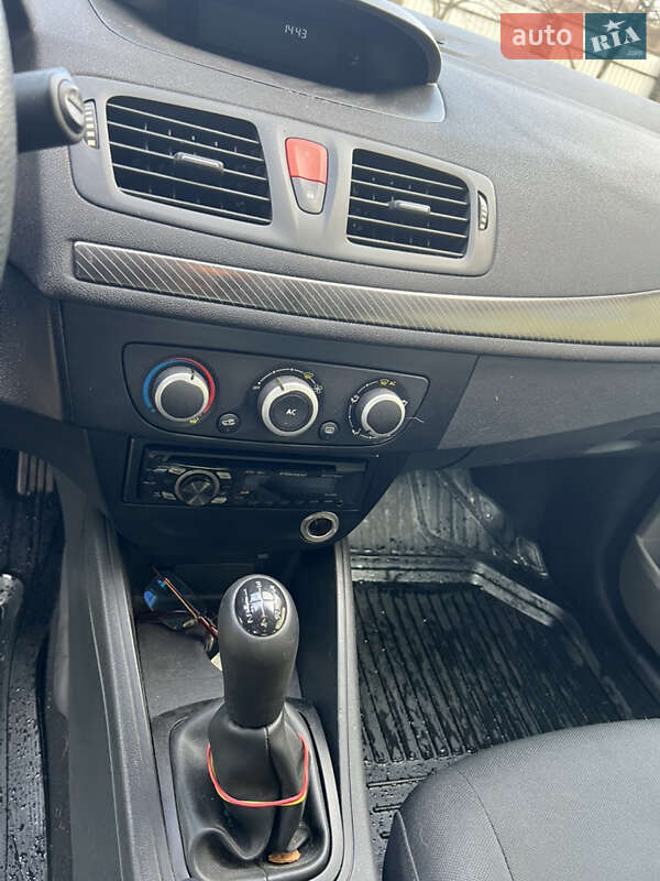 Хэтчбек Renault Megane 2011 в Калуше