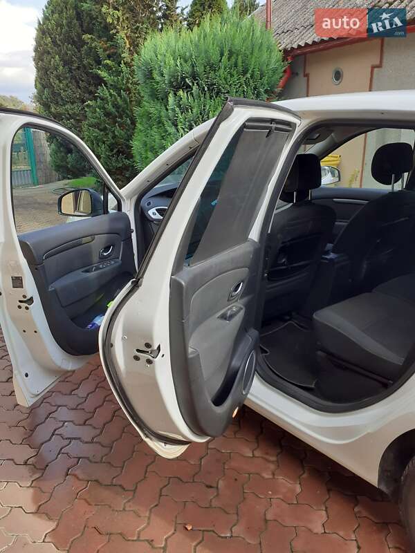 Універсал Renault Megane 2010 в Береговому