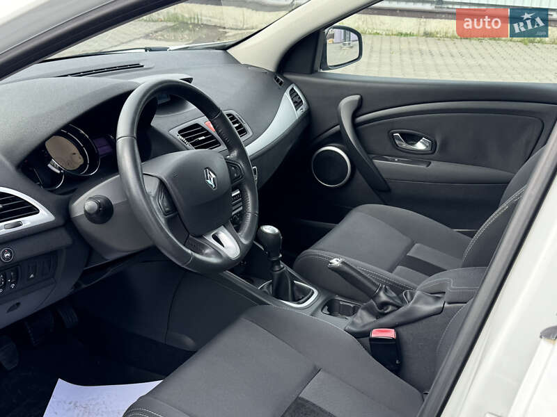 Хэтчбек Renault Megane 2009 в Луцке фото 20 Хэтчбек Renault Megane 2009 в Луцке