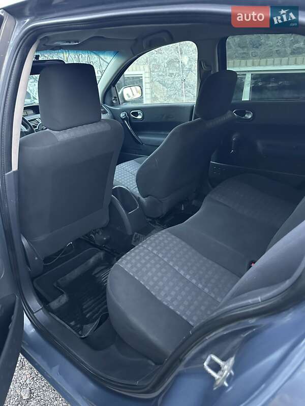 Седан Renault Megane 2006 в Хороле фото 8 Седан Renault Megane 2006 в Хороле