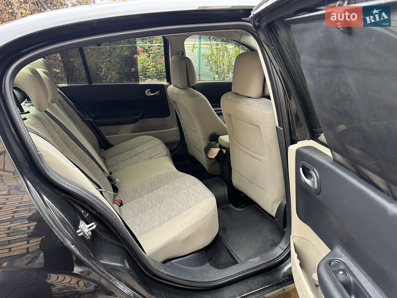 Седан Renault Megane 2007 в Новом Буге фото 14 Седан Renault Megane 2007 в Новом Буге